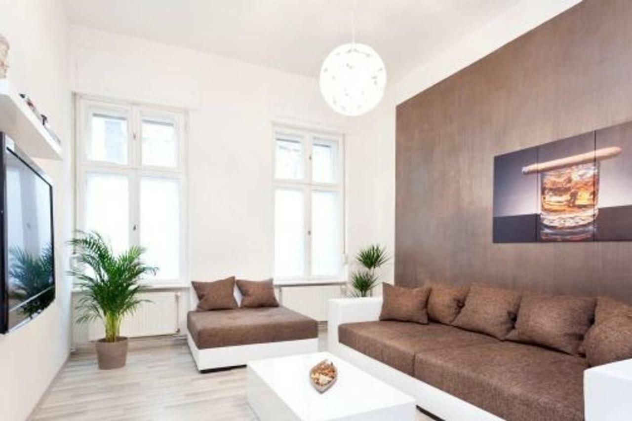 The Hidden Pearl Apartment Berlin Bagian luar foto